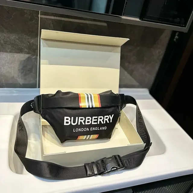 Burberry 9