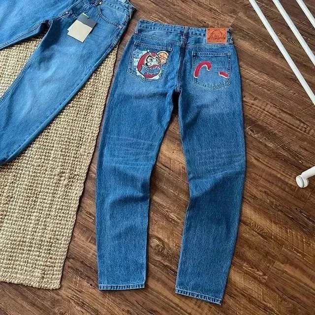 Evisu Straight Fit Jeans Daruma Patch