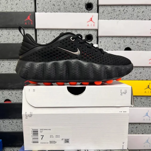 Nike Mind 002 Black/Orange