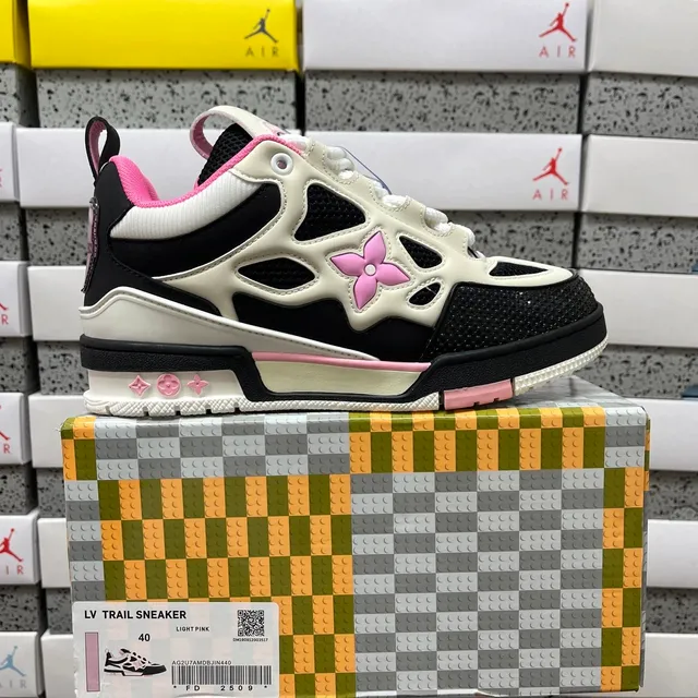 SK8 黑灰粉