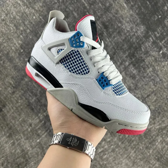 Air Jordan 4