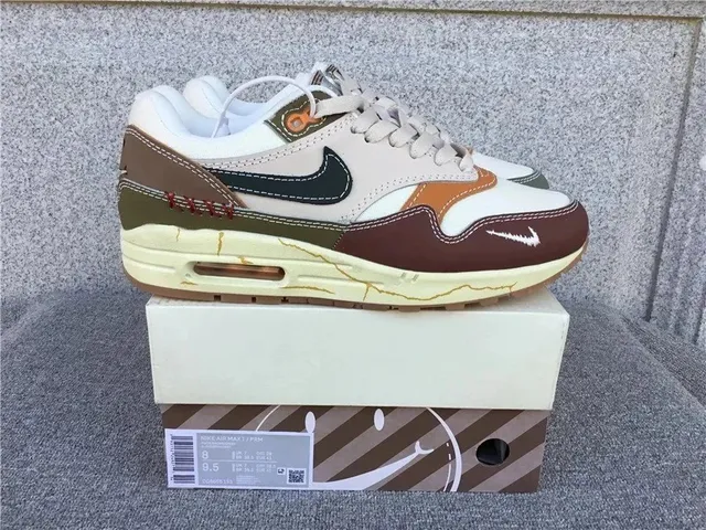 Nike × Travis Scott Air Max 1 Cactus Jack