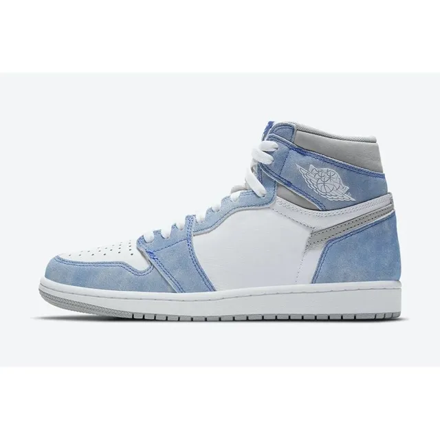 Air Jordan 1 High University Blue