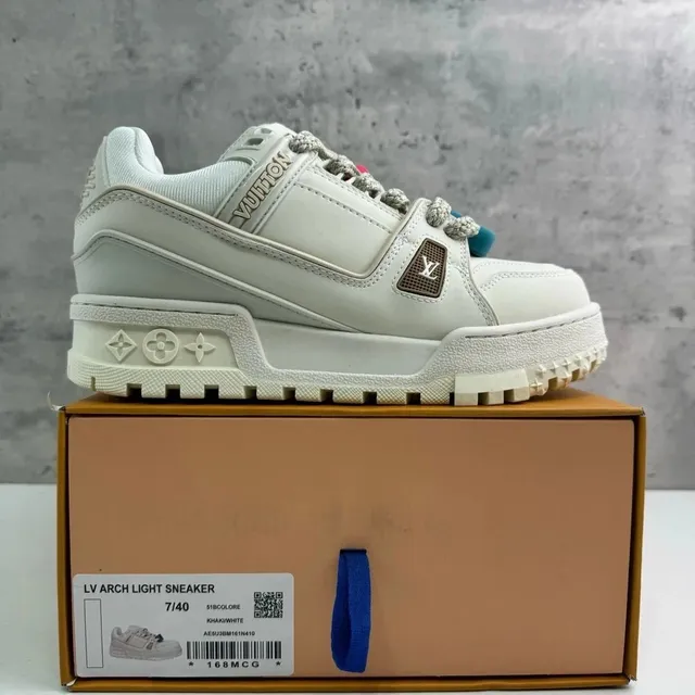 Louis Vuitton LV Arch Light Sneaker