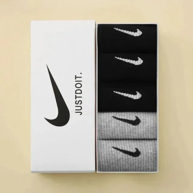 Nike Socks Swoosh Logo Pack