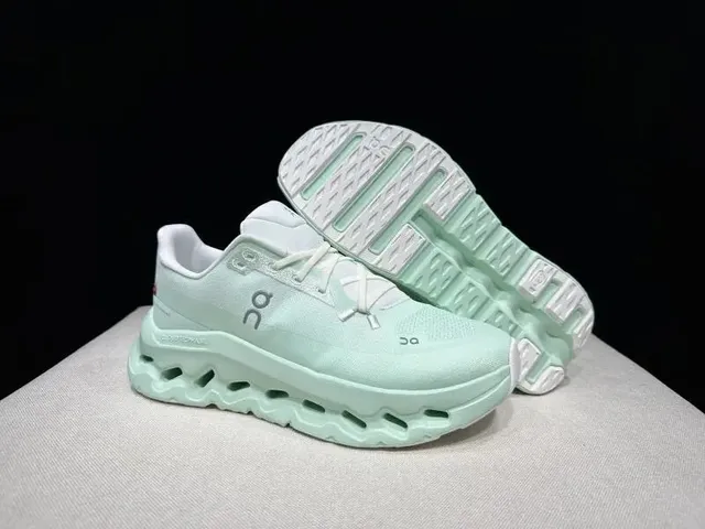 On Cloudmonster Mint