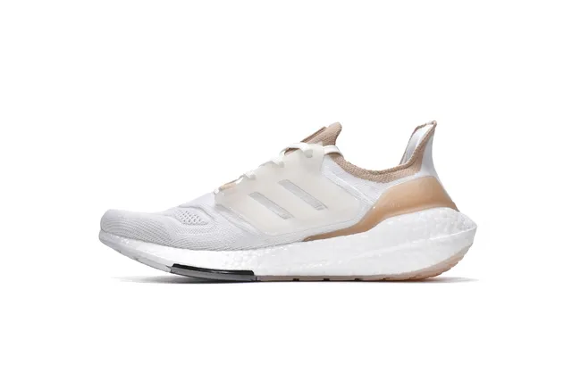 Adidas Ultraboost 22 Cloud White / Beige
