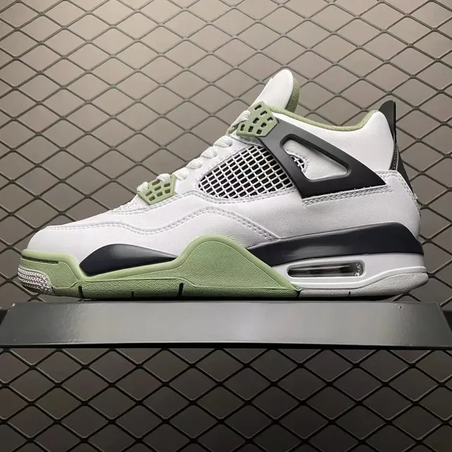 Air Jordan 4 Military Green