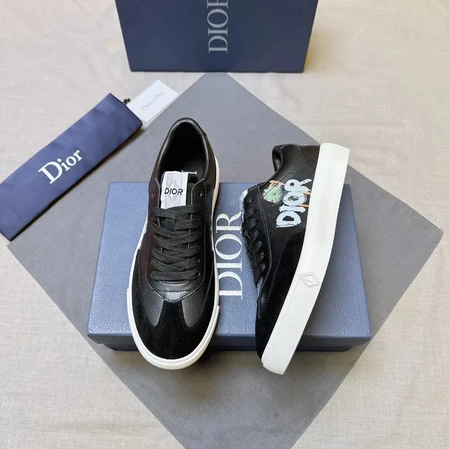 Dior B23 Low Top Graffiti Print