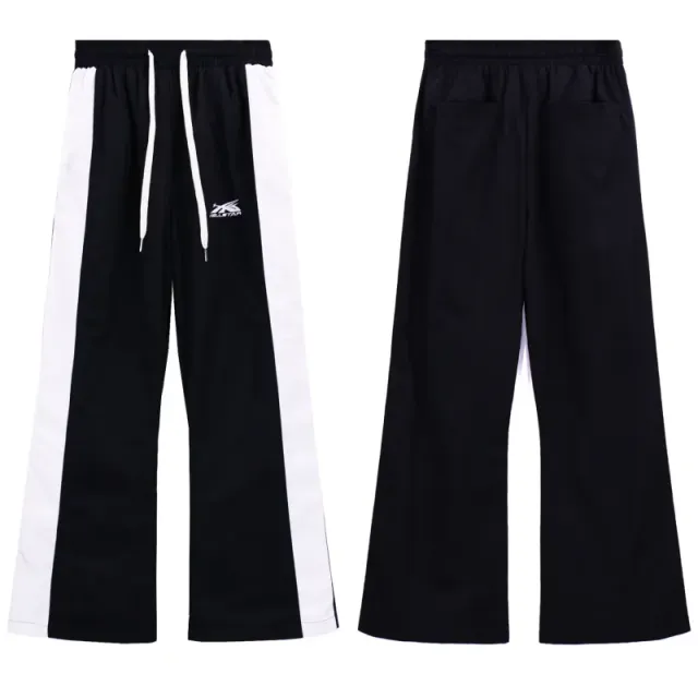 8152 black