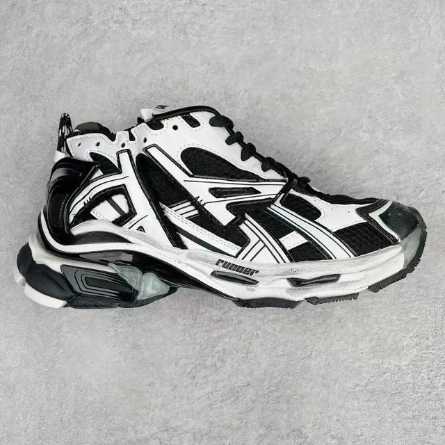 Balenciaga Triple S White Black