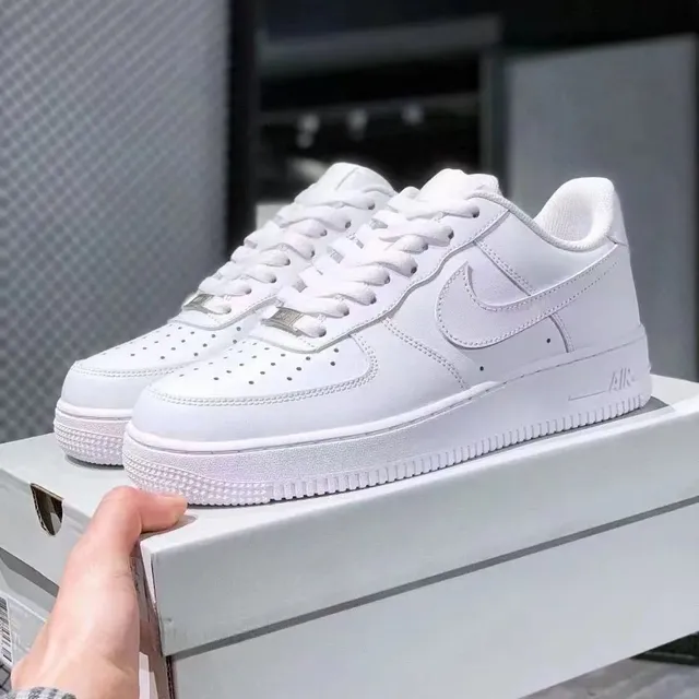 Nike Air Force 1 Low Triple White