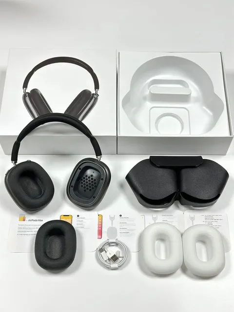 Apple AirPods Max Space Gray