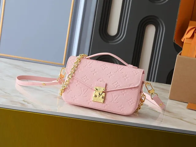 Louis Vuitton On The Go