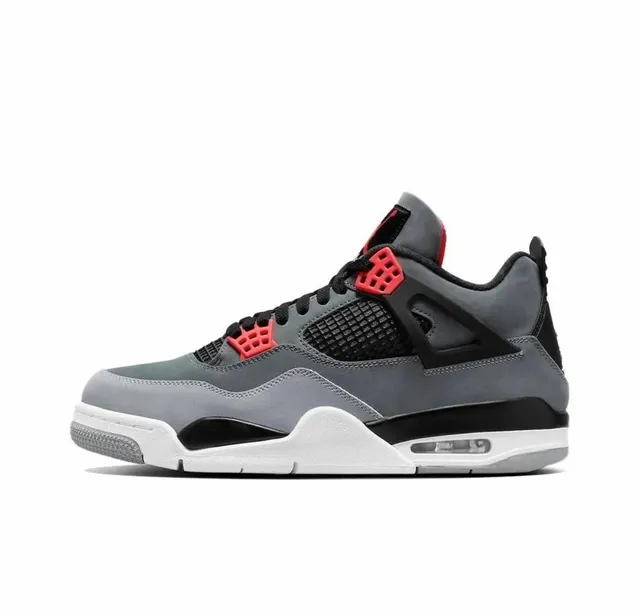 Air Jordan 4 Bred