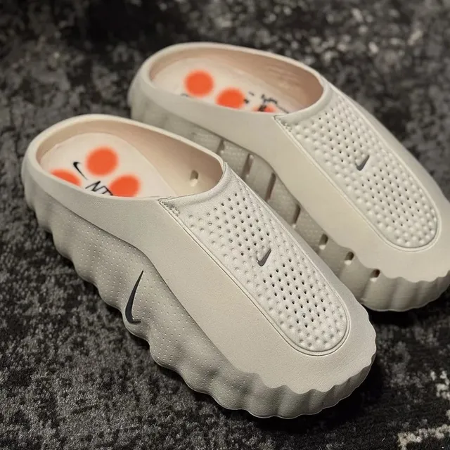 Nike ISPA Link Axis Slide Off-White Orange