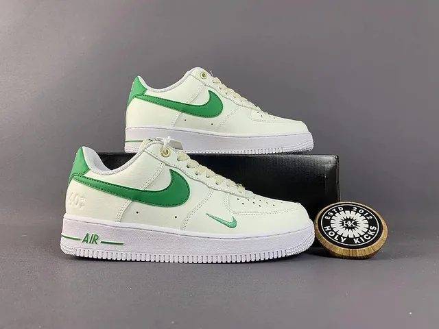Nike Air Force 1 Low Lucky Green