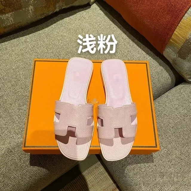 Hermès Oran Sandal Light Pink