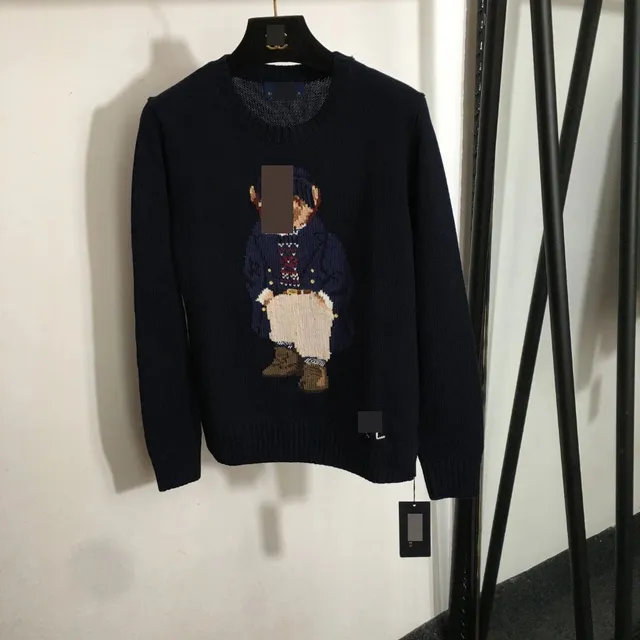 深蓝色