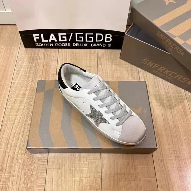 Golden Goose Superstar Glitter Star