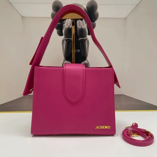 Jacquemus Le Chiquito Vibrant Pink
