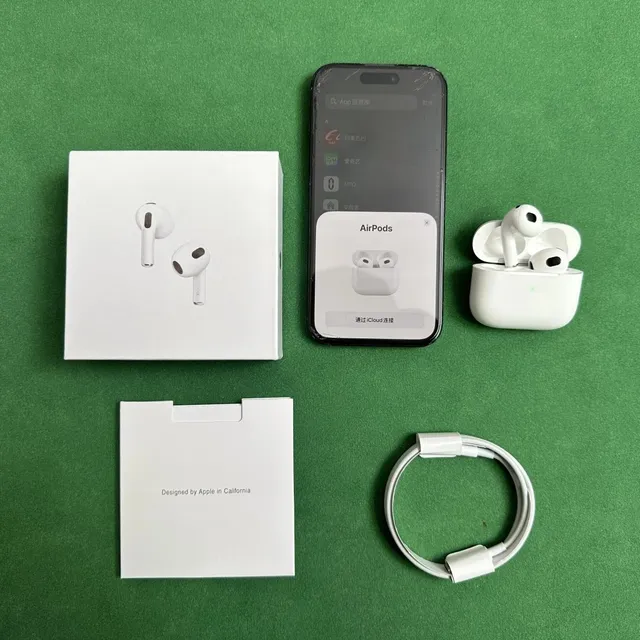 Apple AirPods 2nd Generation