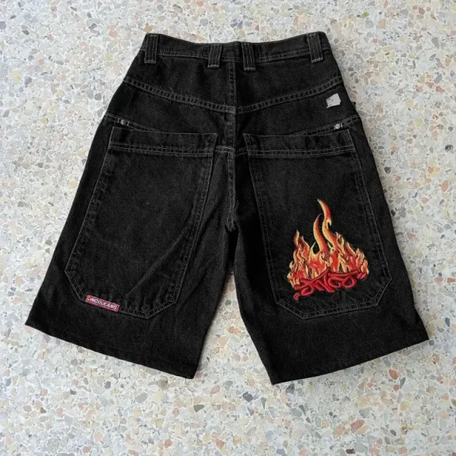 D17 black