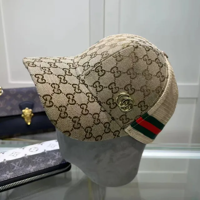 Gucci GG Supreme Cap Web Stripe