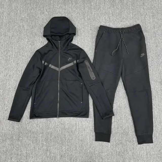 Nike Tech Fleece Hoodie and Joggers All Black