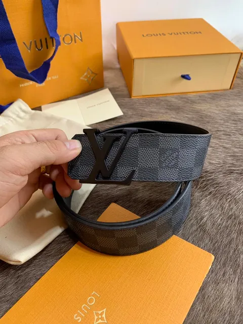 黑格黑扣
