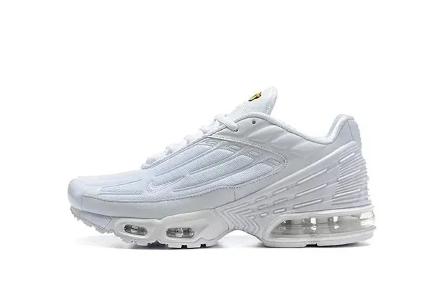 Nike Air Max Plus Triple White