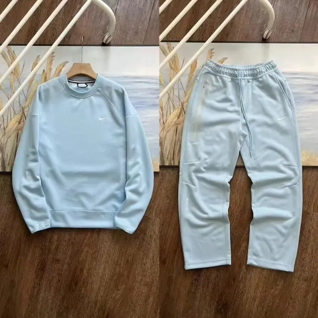 蓝色卫衣套装