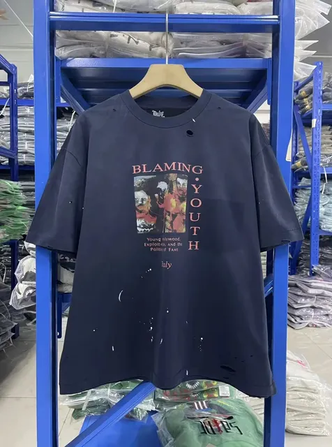 Graphic Tee Blaming Youth Print