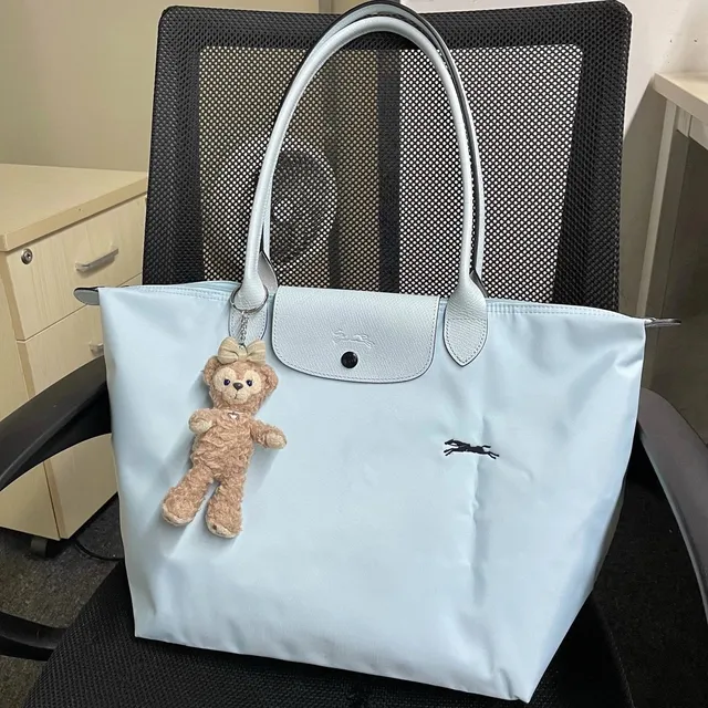 Longchamp Le Pliage Medium Tote