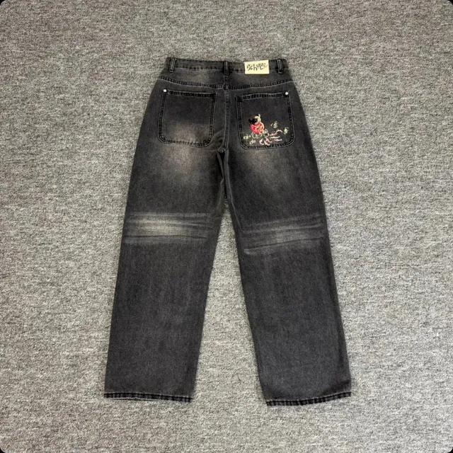 Straight-leg Jeans Embroidered Back Pocket