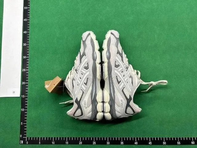 Asics Gel-Kayano 14 White Grey