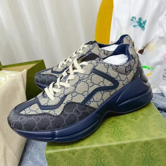 蓝色
