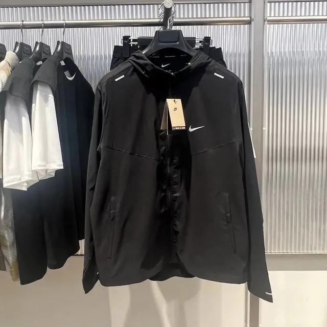 Nike Windrunner Jacket Black