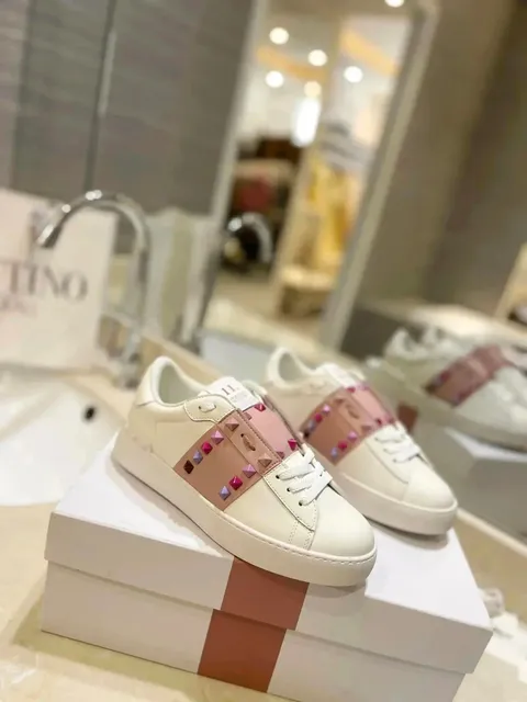 Valentino Rockstud Flat Multicolor Studs