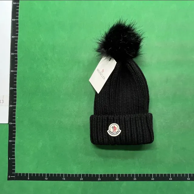 Moncler Pom-Pom Beanie Classic Logo