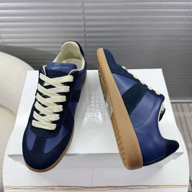 Maison Margiela Tabi Sneaker Navy Blue Suede Leather