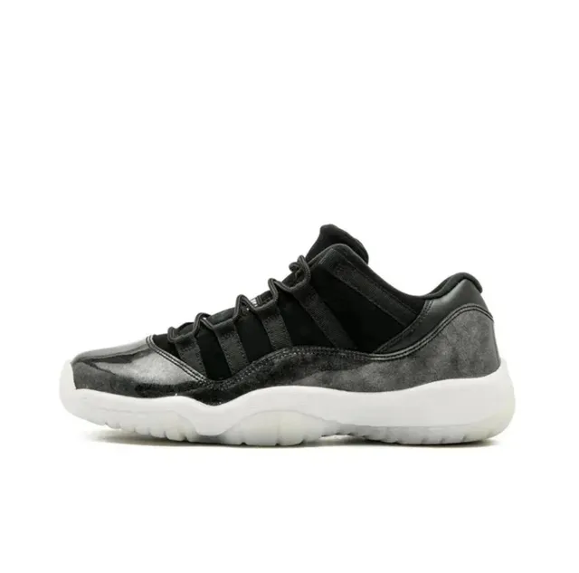 Air Jordan 11 Concord