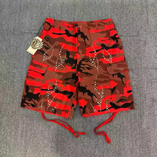 Red camouflage shorts with diamonds