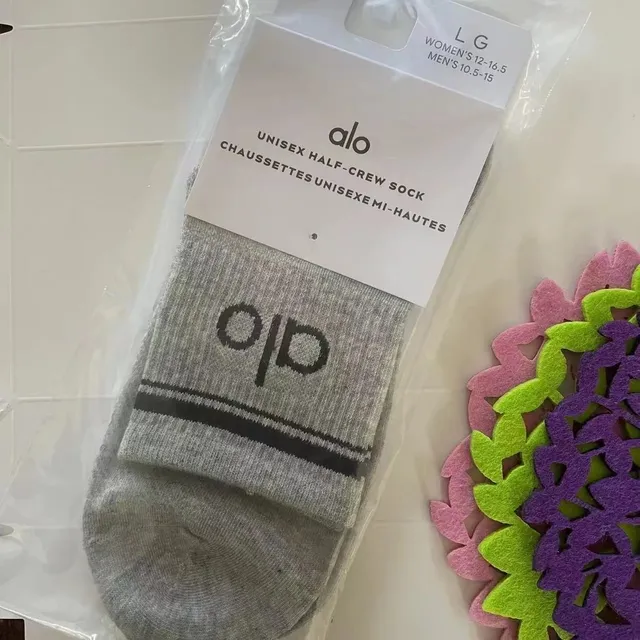 Alo Yoga Half-Crew Sock Unisex