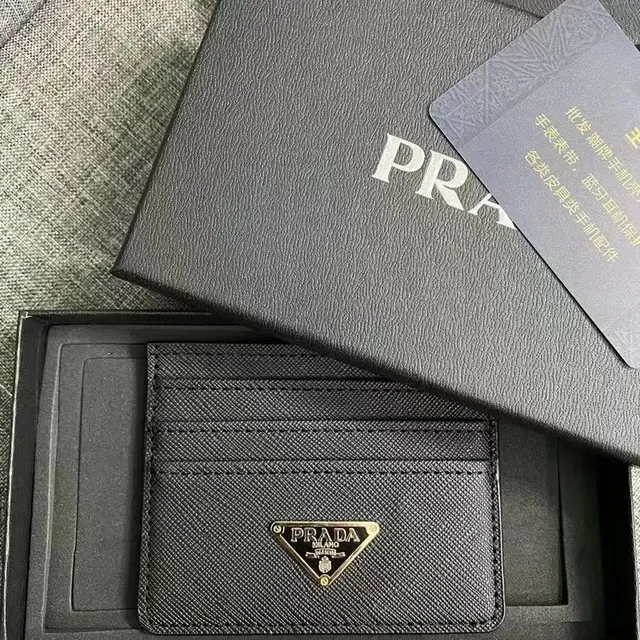 黑色有盒