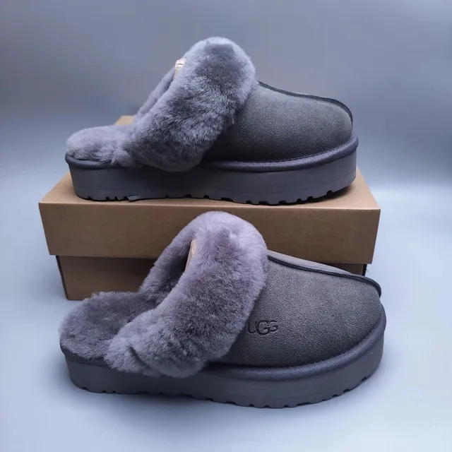 UGG sandals slippers