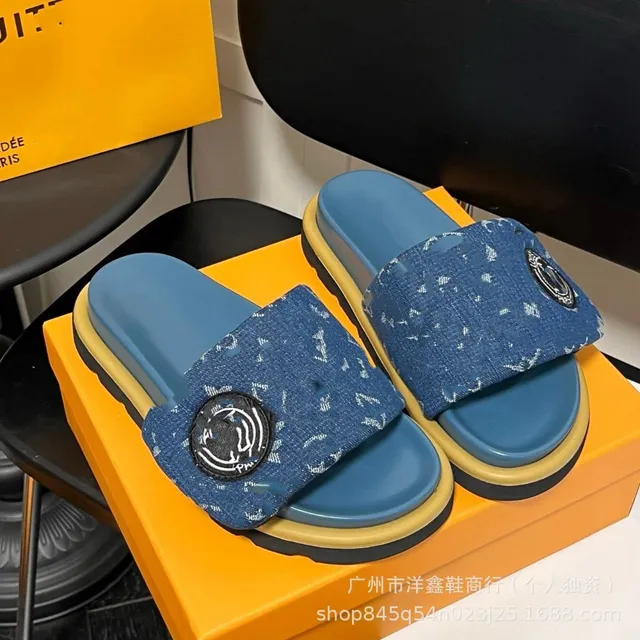 圆扣牛仔深蓝蓝底
