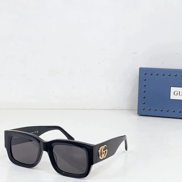 Gucci Square Sunglasses GG Logo Temple