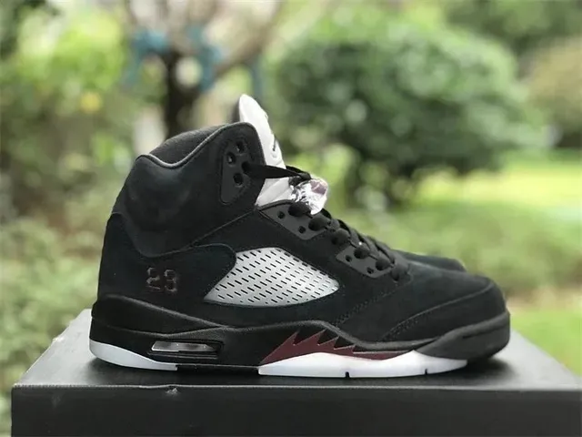 Air Jordan 5 Retro Black Metallic