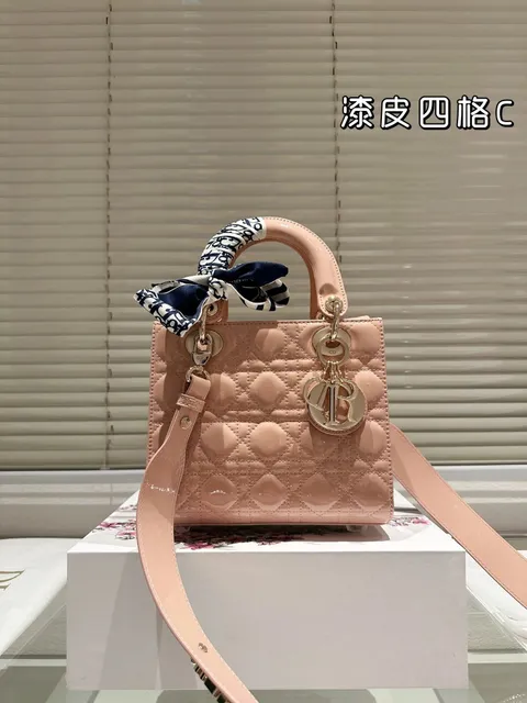 粉漆皮四格 sise(20cm)